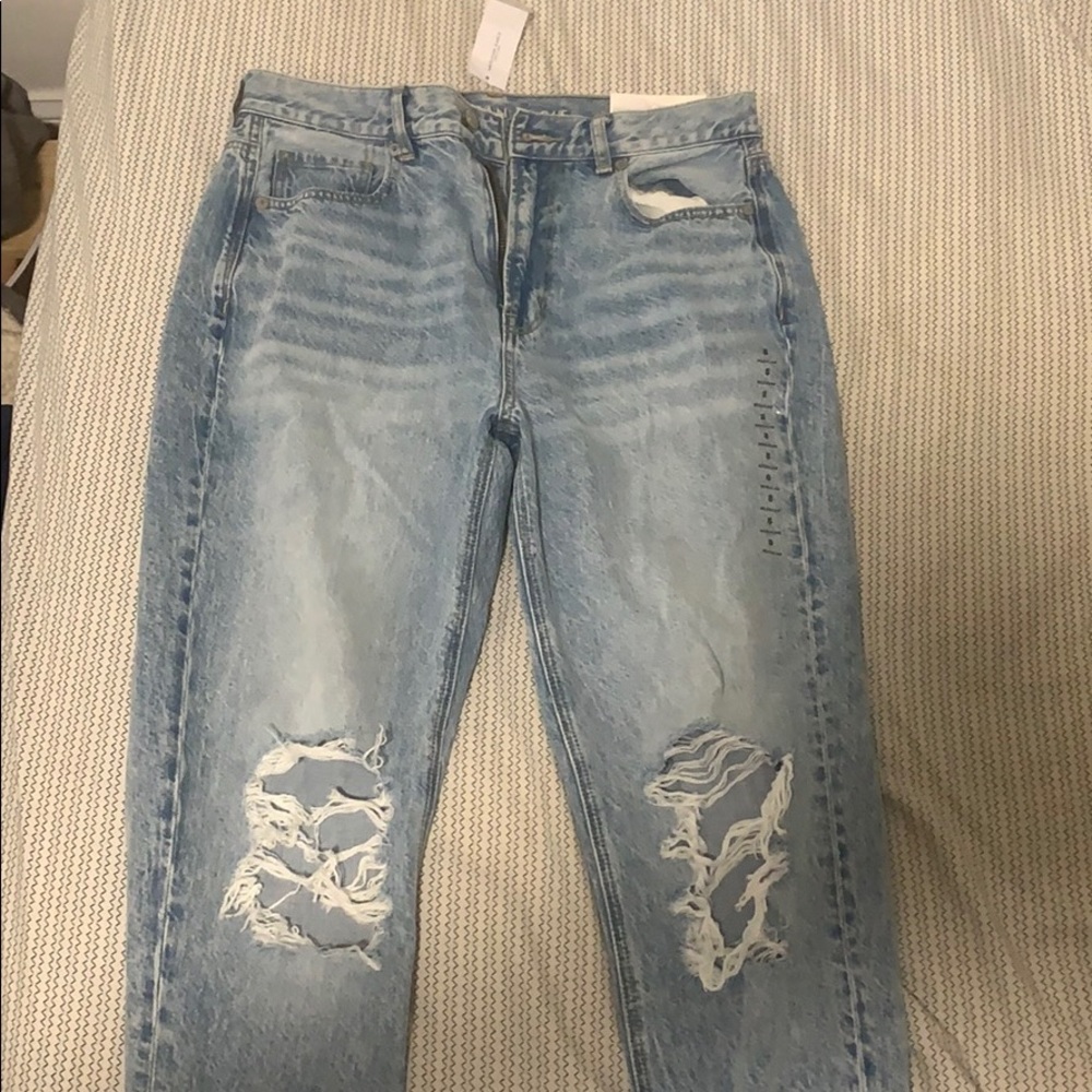 American Eagle Mom Jeans